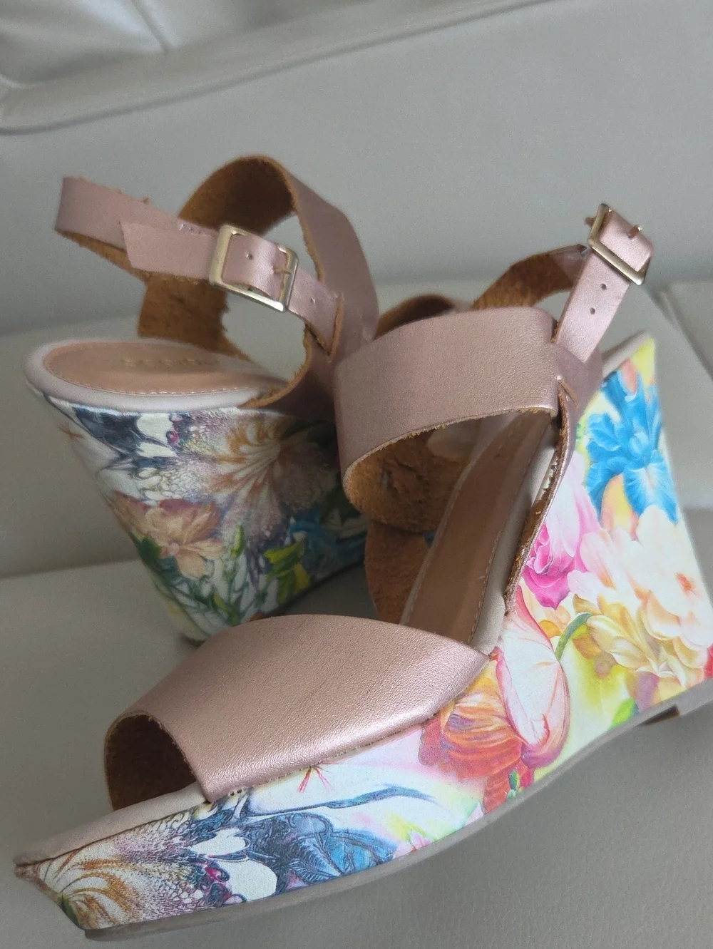 Sociology Pink Floral-Print Wedge Sandals Size 10